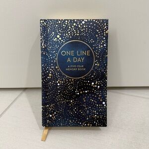 One Line a Day 💙✨ Five-Year Memory Book